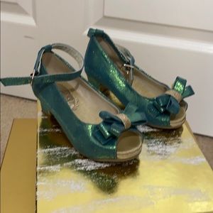 Joyfolie Girls Teal Peep Toe Heels